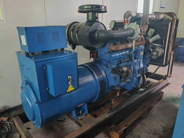 达坂城100kW柴油发电机组使用多级机油有哪些优缺点？